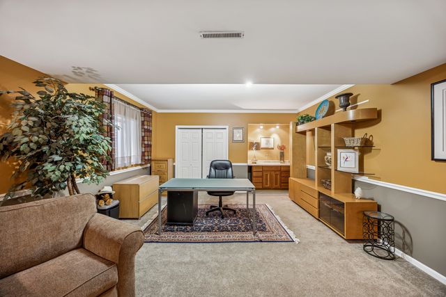 8711 Berkley Court, Orland Park, IL 60462