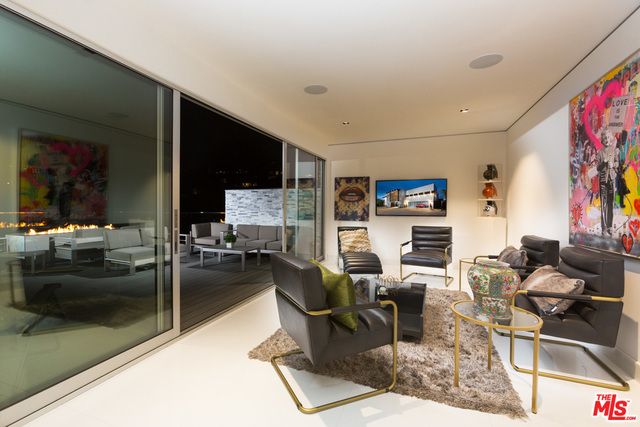 1623 VIEWMONT Drive, Los Angeles, CA 90069