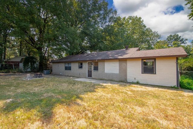 36 Georgeann Dr, Jacksonville, AR 72076
