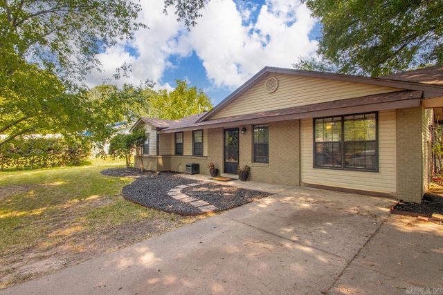 36 Georgeann Dr, Jacksonville, AR 72076