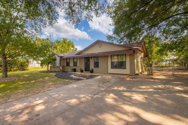 36 Georgeann Dr, Jacksonville, AR 72076