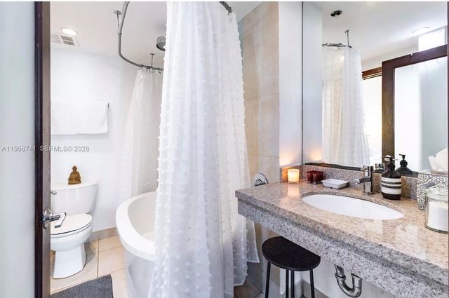 1036 Ocean Dr B201, Miami Beach, FL 33139