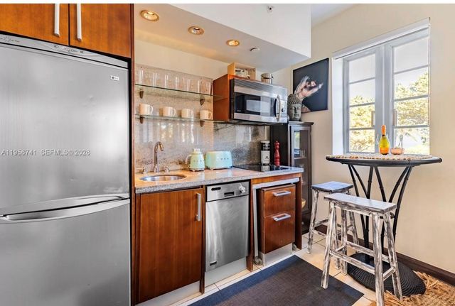 1036 Ocean Dr B201, Miami Beach, FL 33139