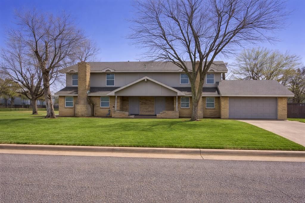 6800 Lancer Lane, Oklahoma City, OK 73132