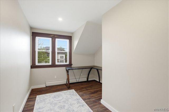 5041 Broadway, Lancaster, NY 14043