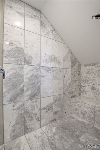 5041 Broadway, Lancaster, NY 14043