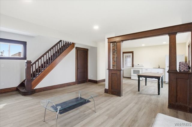 5041 Broadway, Lancaster, NY 14043