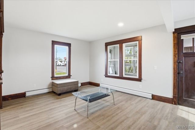 5041 Broadway, Lancaster, NY 14043