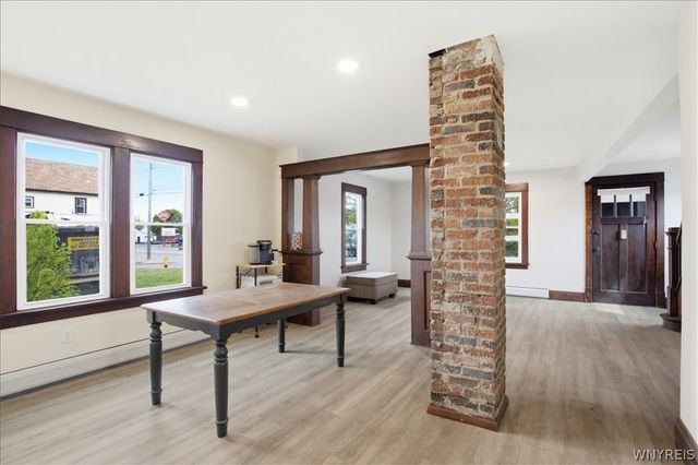 5041 Broadway, Lancaster, NY 14043