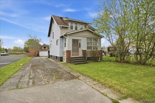 5041 Broadway, Lancaster, NY 14043