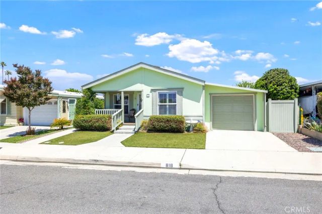 818 Portola, Hemet, CA 92543