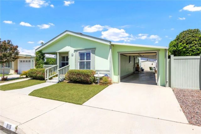 818 Portola, Hemet, CA 92543