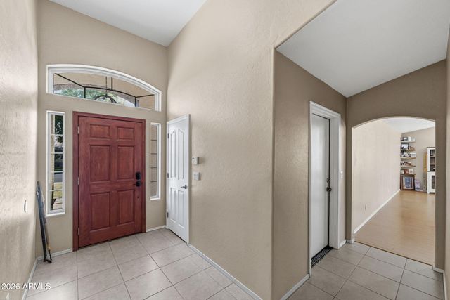 844 N ORACLE --, Mesa, AZ 85203