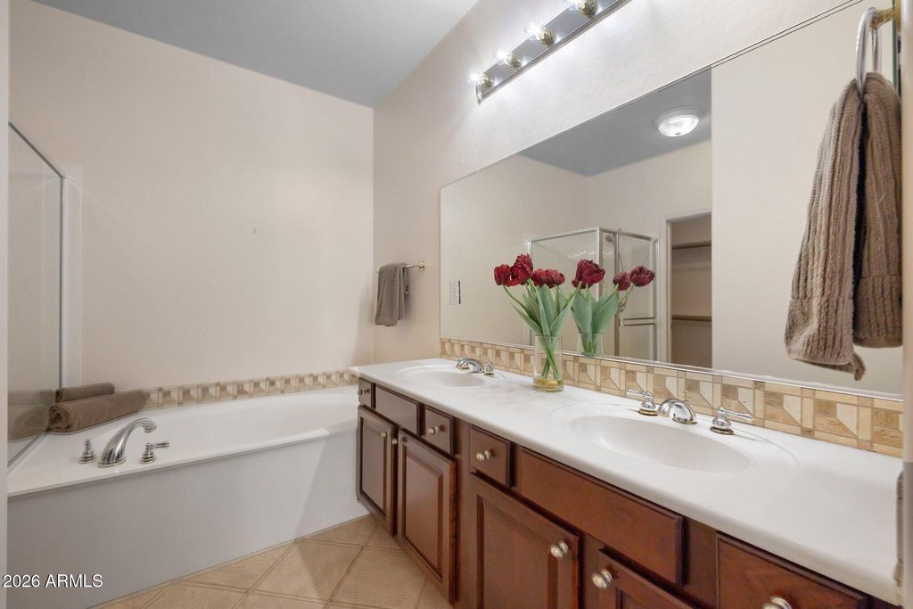 Image 16 of property listing at 7445 E EAGLE CREST Drive 1143, Mesa, AZ 85207