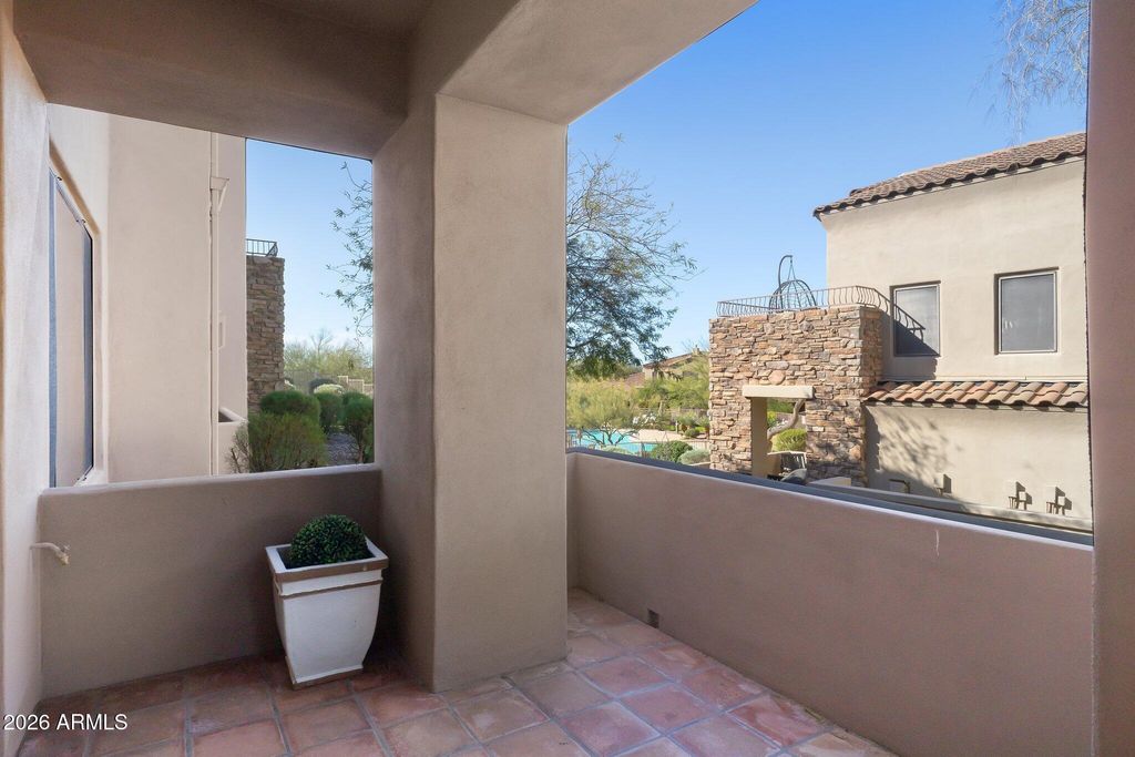 Image 6 of property listing at 7445 E EAGLE CREST Drive 1143, Mesa, AZ 85207