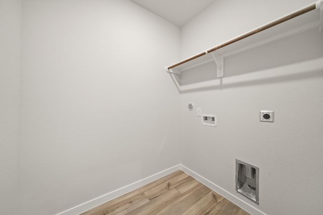 11602 Youngquist Drive, Mont Belvieu, TX 77535