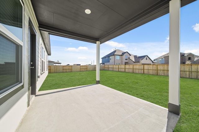 11602 Youngquist Drive, Mont Belvieu, TX 77535