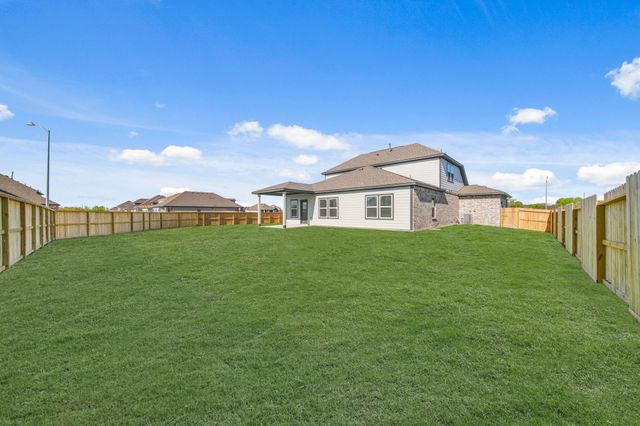 11602 Youngquist Drive, Mont Belvieu, TX 77535