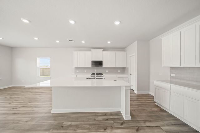 11602 Youngquist Drive, Mont Belvieu, TX 77535