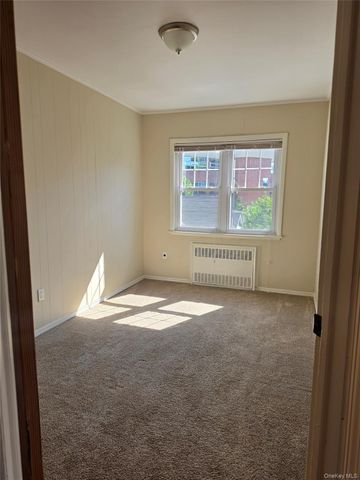 84-33 124th Street 2FL, Kew Gardens, NY 11415