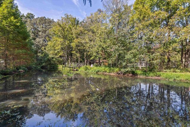 365 CROOKED CREEK DR, Oakland, TN 38060