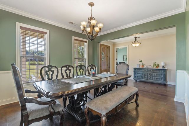 365 CROOKED CREEK DR, Oakland, TN 38060