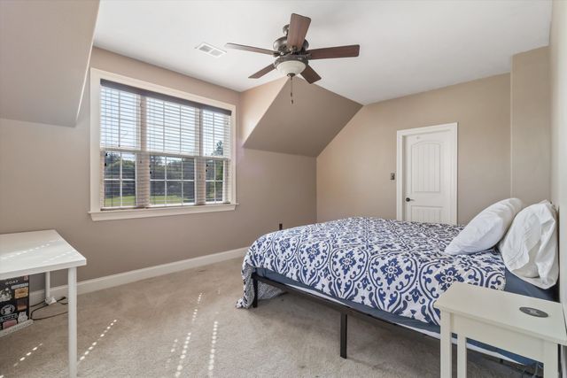 365 CROOKED CREEK DR, Oakland, TN 38060