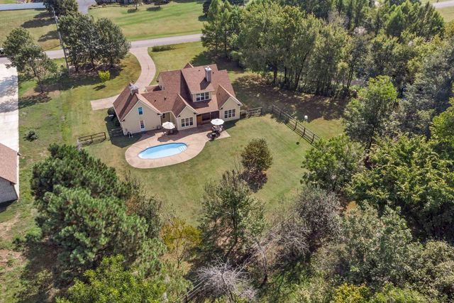365 CROOKED CREEK DR, Oakland, TN 38060