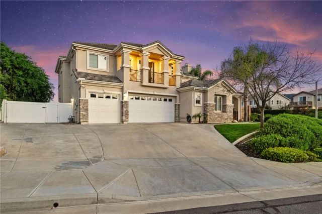 42490 Azure Sky Court, Murrieta, CA 92562