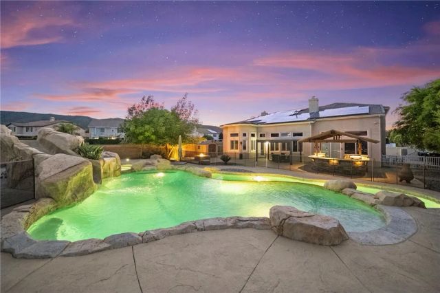 42490 Azure Sky Court, Murrieta, CA 92562