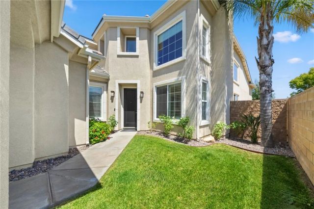 42490 Azure Sky Court, Murrieta, CA 92562