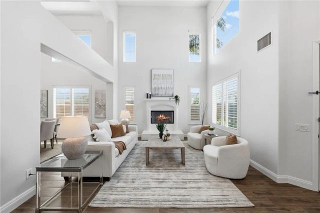 42490 Azure Sky Court, Murrieta, CA 92562