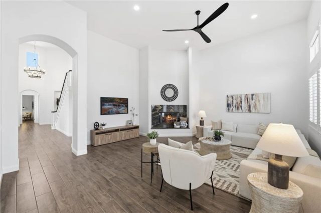 42490 Azure Sky Court, Murrieta, CA 92562