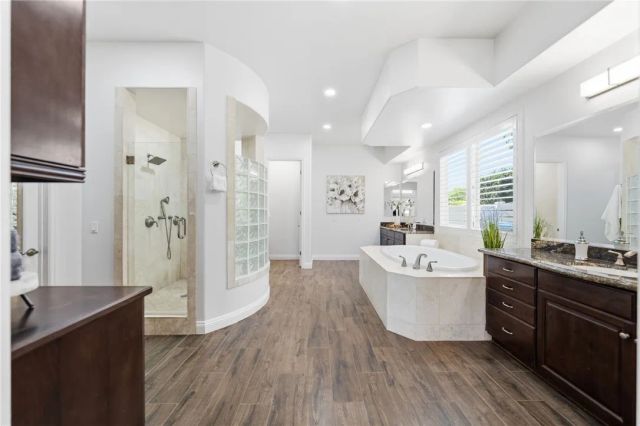 42490 Azure Sky Court, Murrieta, CA 92562