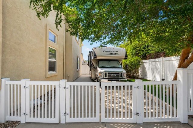 42490 Azure Sky Court, Murrieta, CA 92562