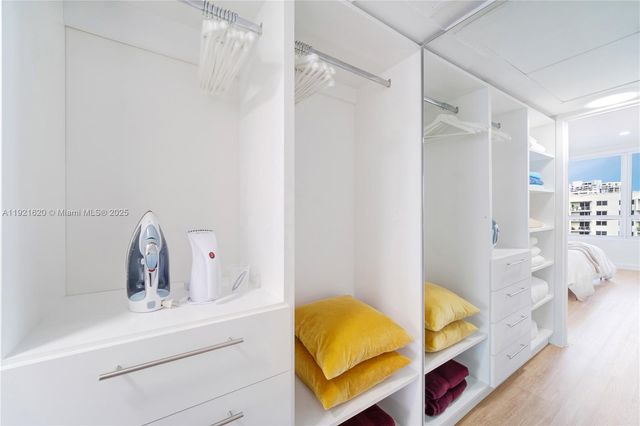 1500 Bay Rd 1558S, Miami Beach, FL 33139