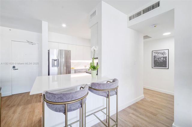 1500 Bay Rd 1558S, Miami Beach, FL 33139