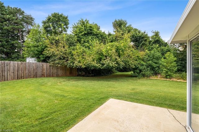 6910 Oak Bend Trail, Greensboro, NC 27410
