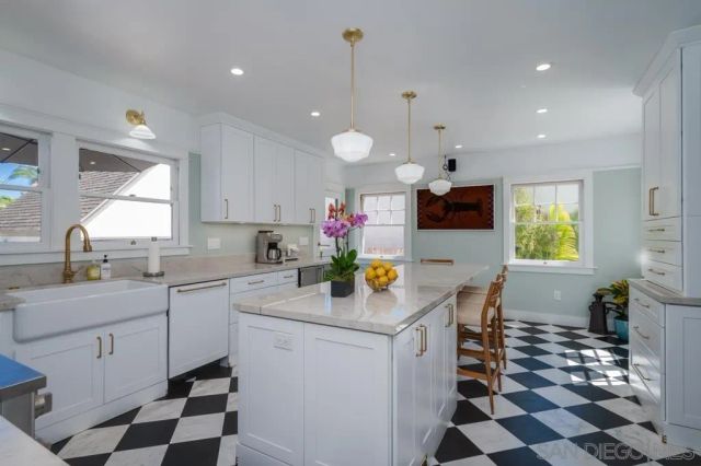 4663 Biona Drive, San Diego, CA 92116