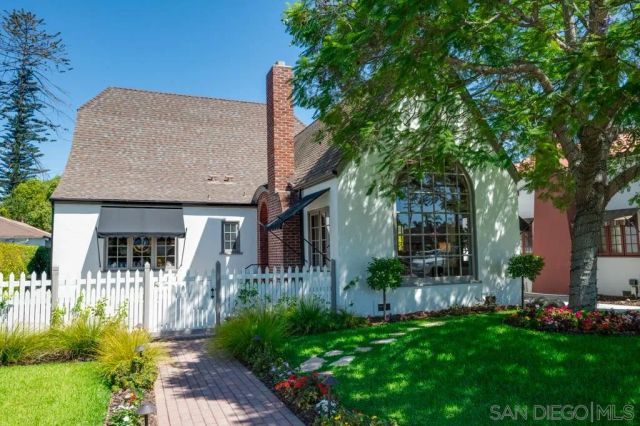 4663 Biona Drive, San Diego, CA 92116