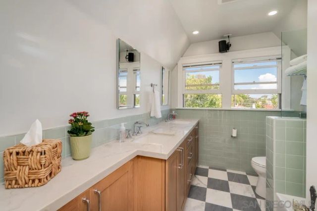 4663 Biona Drive, San Diego, CA 92116
