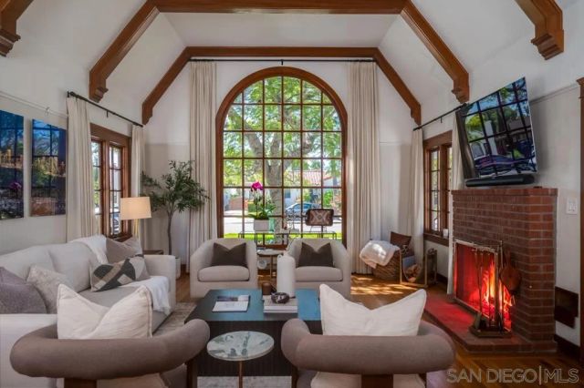 4663 Biona Drive, San Diego, CA 92116