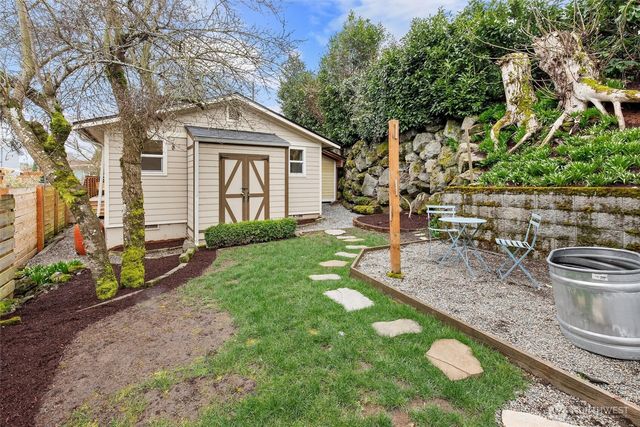 3912 S Findlay Street, Seattle, WA 98118