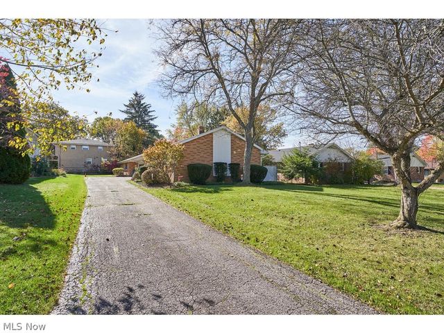 2830-2832 Morewood Road, Fairlawn, OH 44333