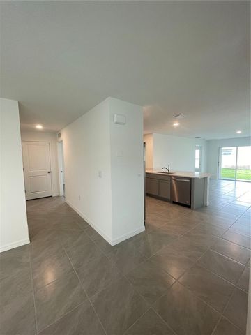 37472 SHARKS EYE LN, Zephyrhills, FL 33541