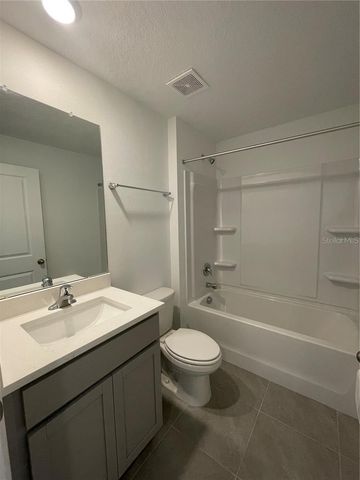 37472 SHARKS EYE LN, Zephyrhills, FL 33541