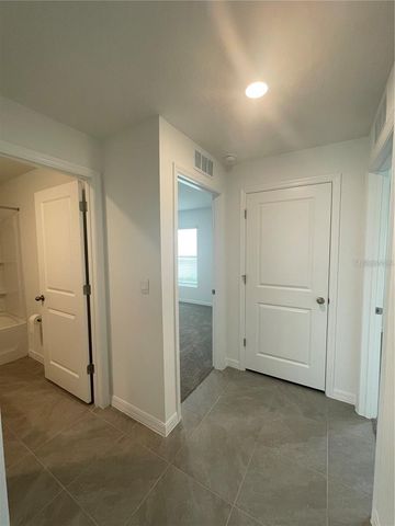 37472 SHARKS EYE LN, Zephyrhills, FL 33541
