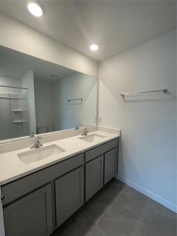 37472 SHARKS EYE LN, Zephyrhills, FL 33541