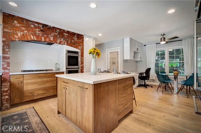 19631 Rosita Street, Tarzana (los Angeles), CA 91356