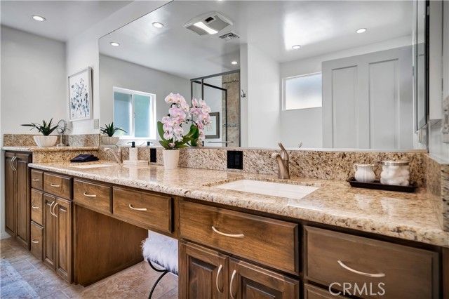 19631 Rosita Street, Tarzana (los Angeles), CA 91356